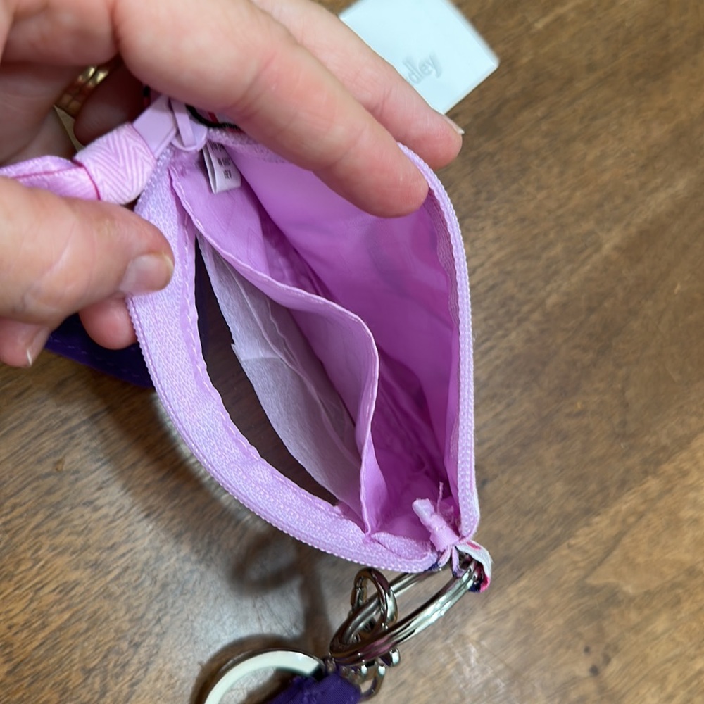 Vera Bradley Hearts ice pink zip ID Case and purple lanyard - Picture 4 of 5